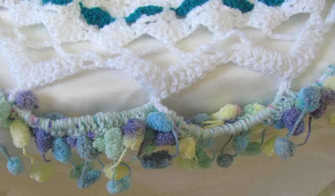 large image of art item: decor – round crocheted baby blanket 
