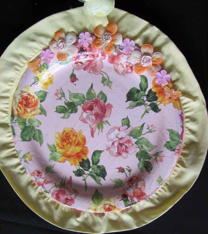 large image of art item: decor – plate yellow and pink flowers
