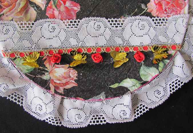 large image of art item: decor – plate black rose red