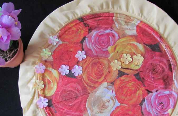 large image of art item: decor – plate roses packed