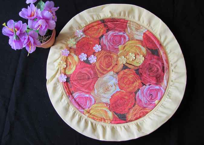large image of art item: decor – plate roses packed