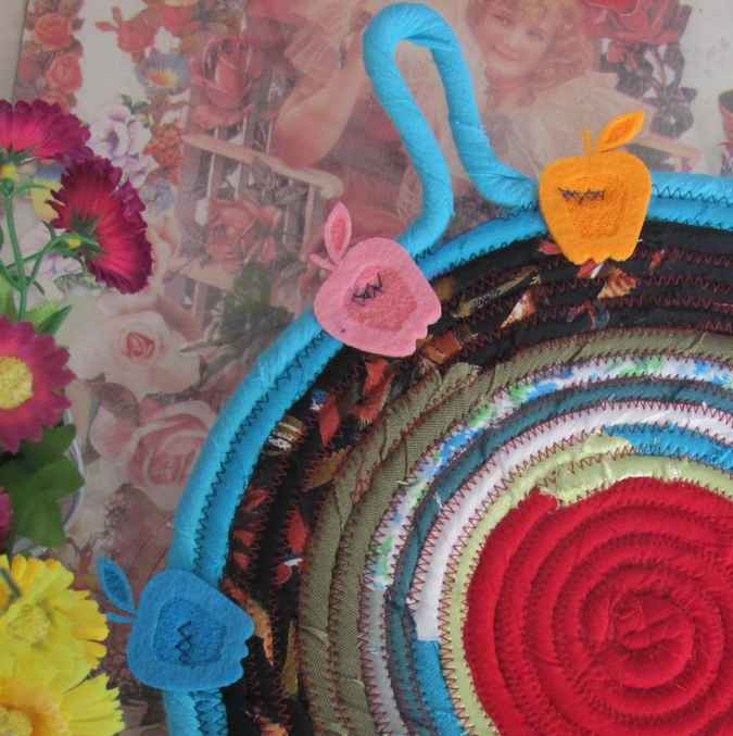 large image of art item: decor – potholder apples red black cyan
