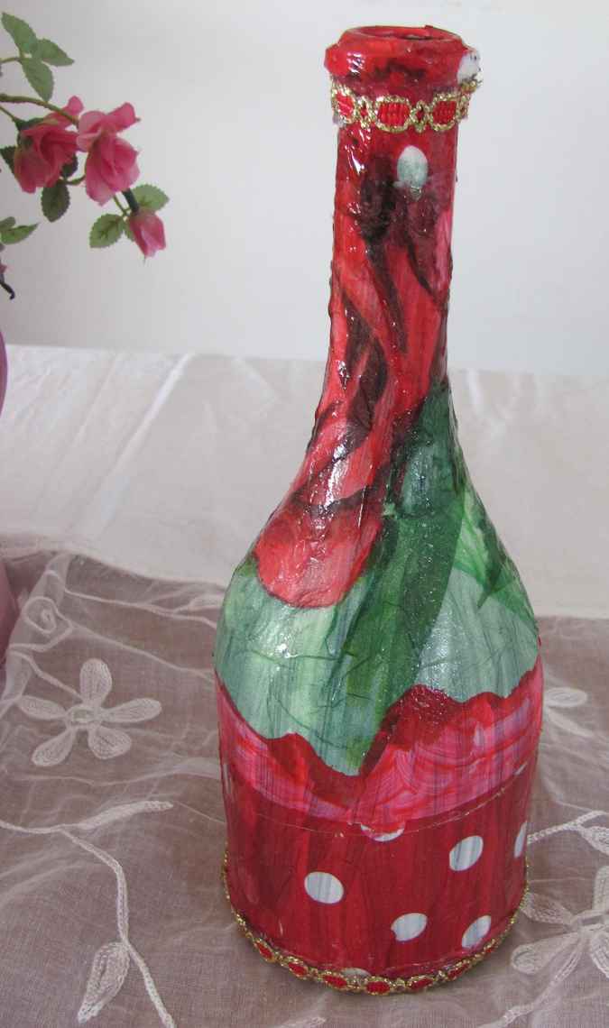 large image of art item: decor – flask red rose bottly