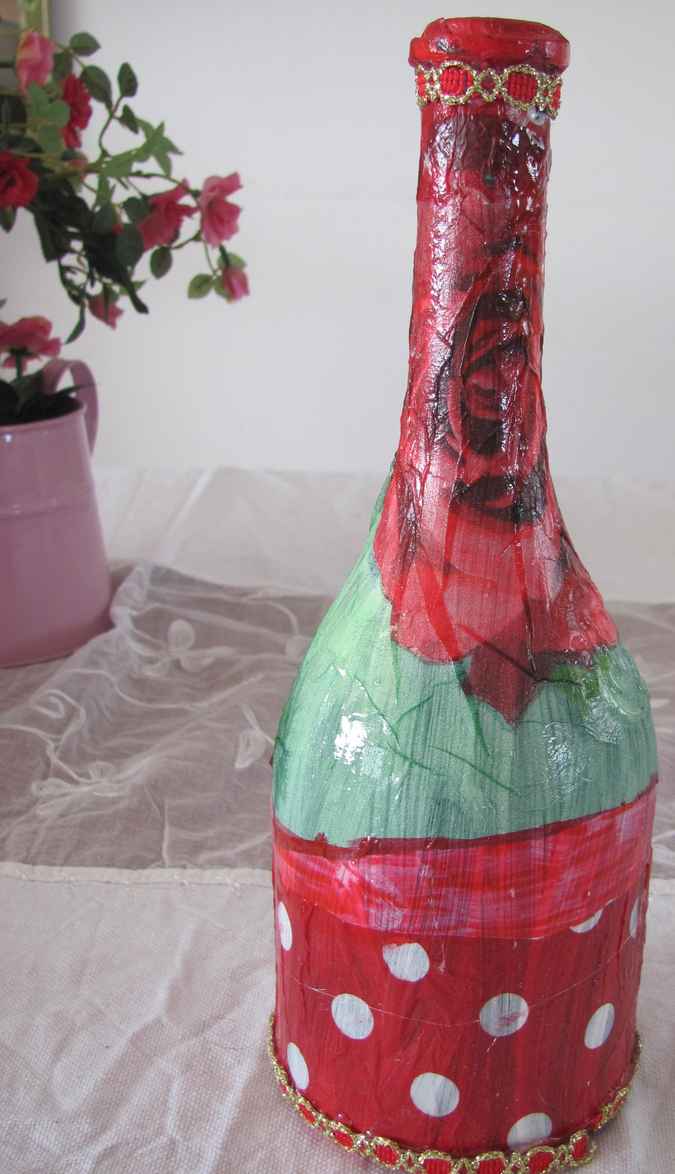 large image of art item: decor – flask red rose bottly