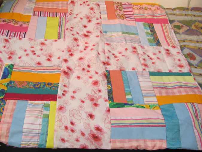 large image of art item: decor – pink quilt blanket