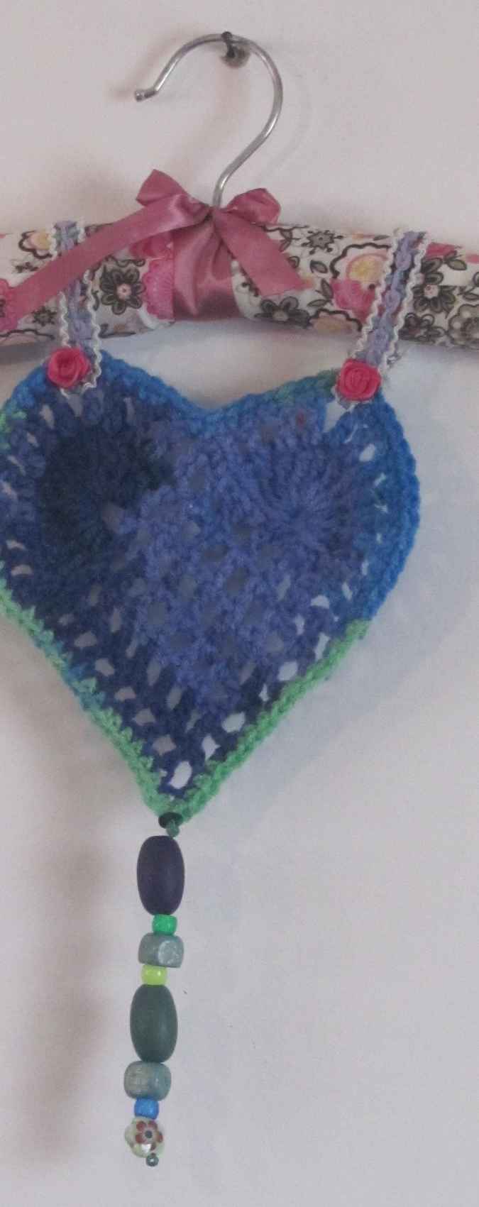 large image of art item: decor – hanger heart blue