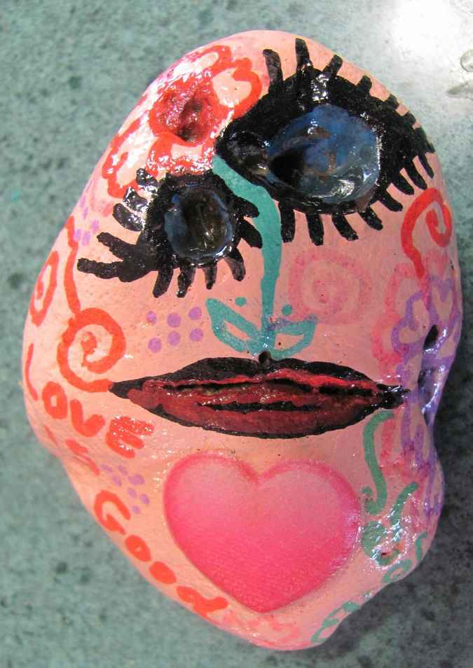 large image of art item: decor – stone big eye