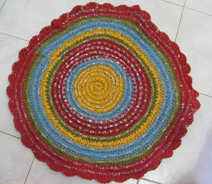 large image of art item: decor – rug darkred bluegreen yellow