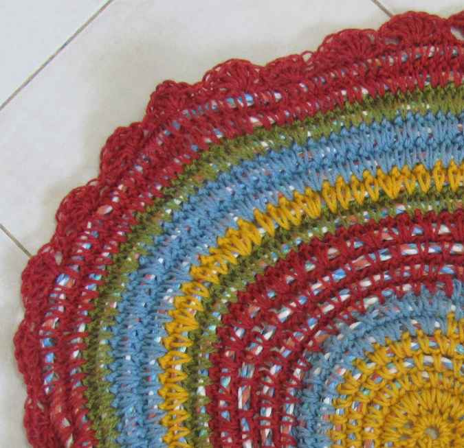 large image of art item: decor – rug darkred bluegreen yellow